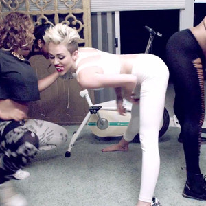 Miley Cyrus, We Can't Stop Video Miley Cyrus, We Can't Stop Video